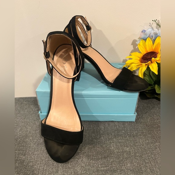 D’LISH Elegant suede Black Block Heel Sandals/size 8 - Picture 7 of 9
